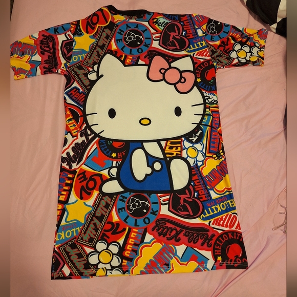 Hello Kitty Oversized T-shirt Dress - Picture 2 of 6